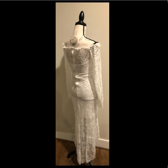 Lace white off the shoulder dress - Picture 3 of 9